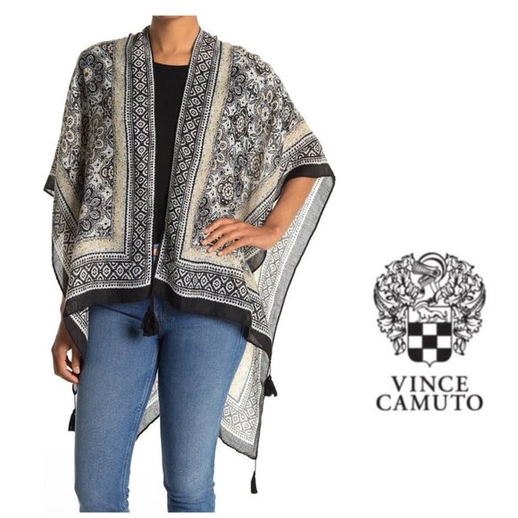 Vince Camuto Womens Black Medallion Print Tassel Trim Shawl Topper Wrap New - Picture 9 of 9